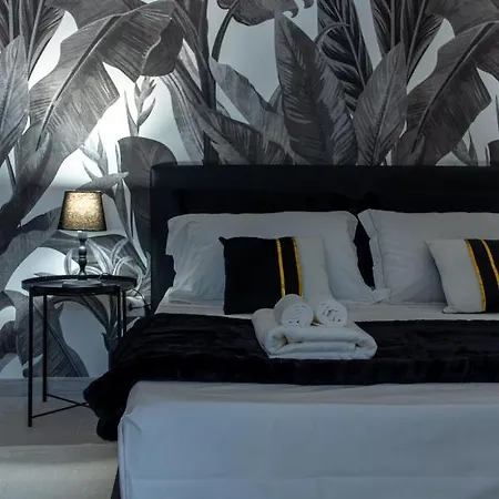Tropical - Boutique * Gallipoli