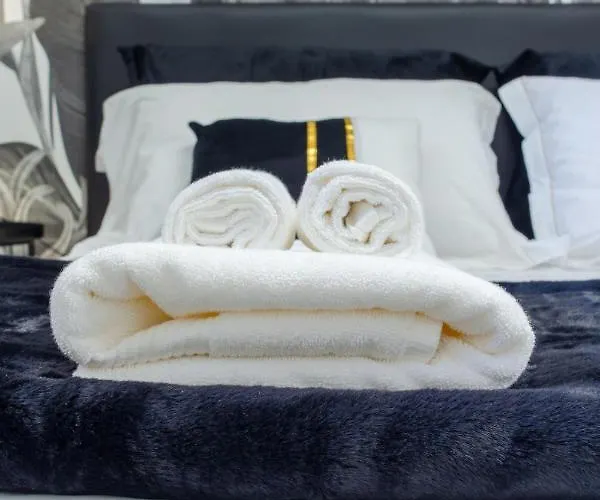 Tropical - Boutique Gallipoli